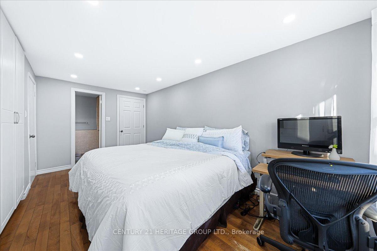Photo 26 of Unit 45, 318 Simonston Boulevard, Markham, German Mills — HOMEH