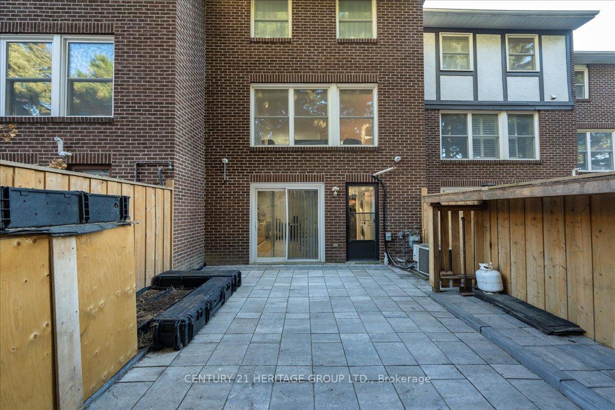 Photo 30 of Unit 45, 318 Simonston Boulevard, Markham, German Mills — HOMEH