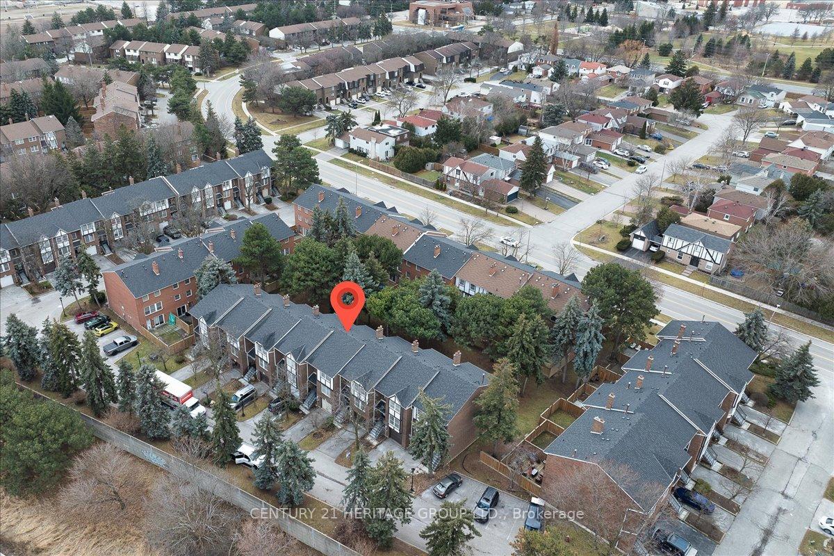 Photo 33 of Unit 45, 318 Simonston Boulevard, Markham, German Mills — HOMEH