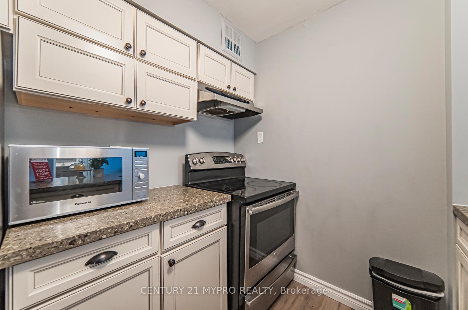 Photo 25 of Unit 810, 120 St. Patrick Street, Toronto, Kensington-Chinatown — HOMEH