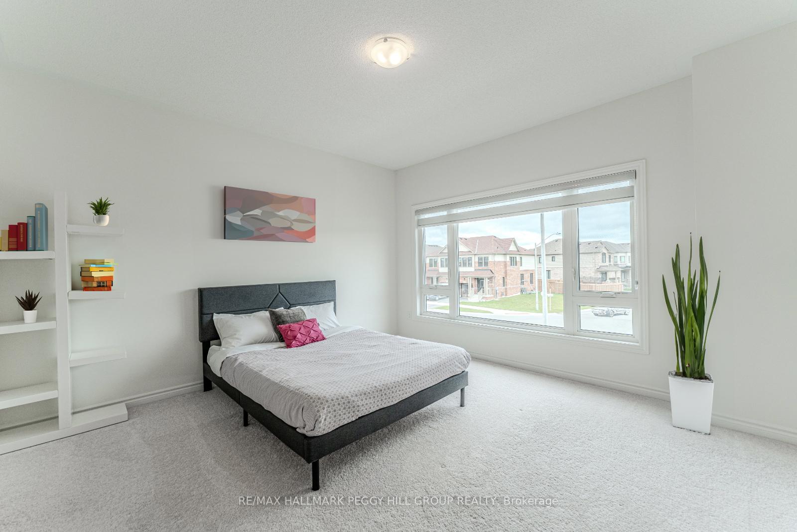Photo 16 of 258 Madelaine Drive, Barrie, Rural Barrie Southeast — HOMEH