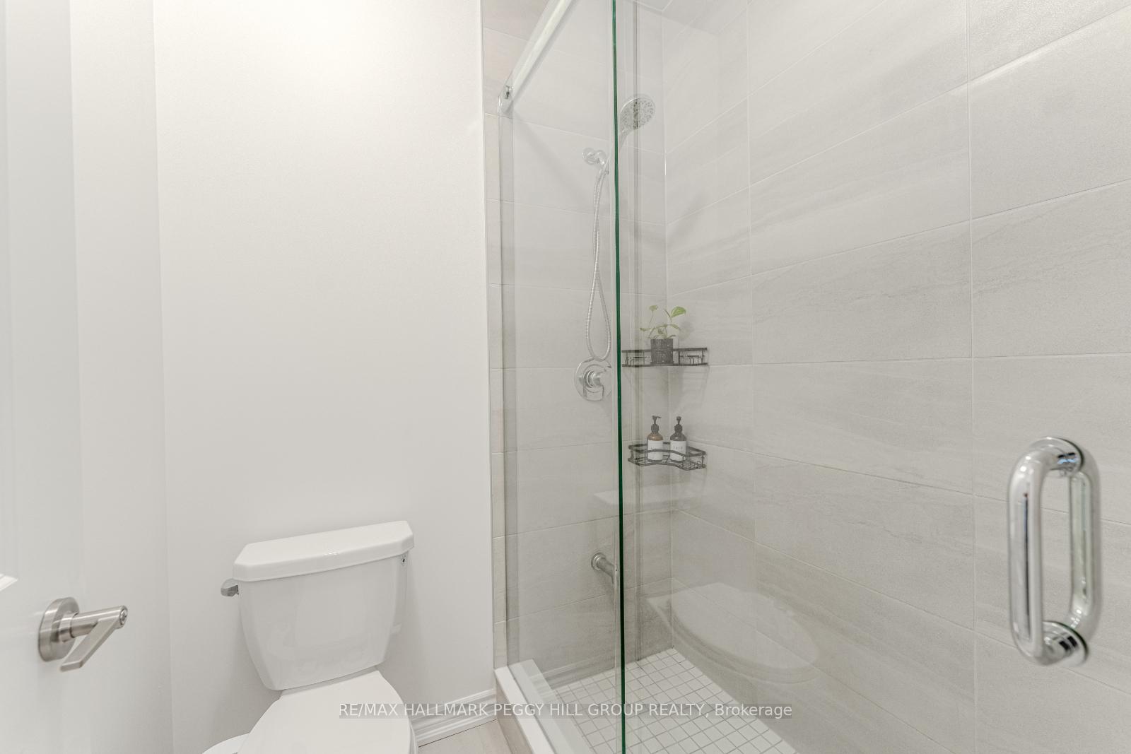 Photo 18 of 258 Madelaine Drive, Barrie, Rural Barrie Southeast — HOMEH