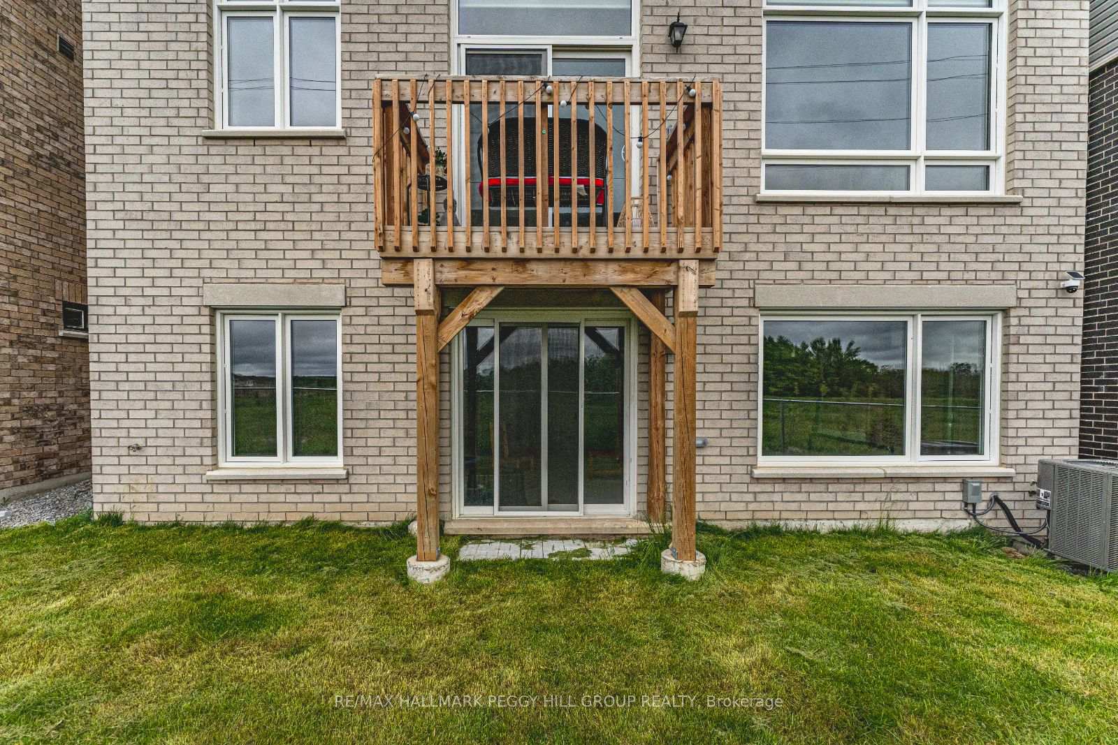 Photo 22 of 258 Madelaine Drive, Barrie, Rural Barrie Southeast — HOMEH