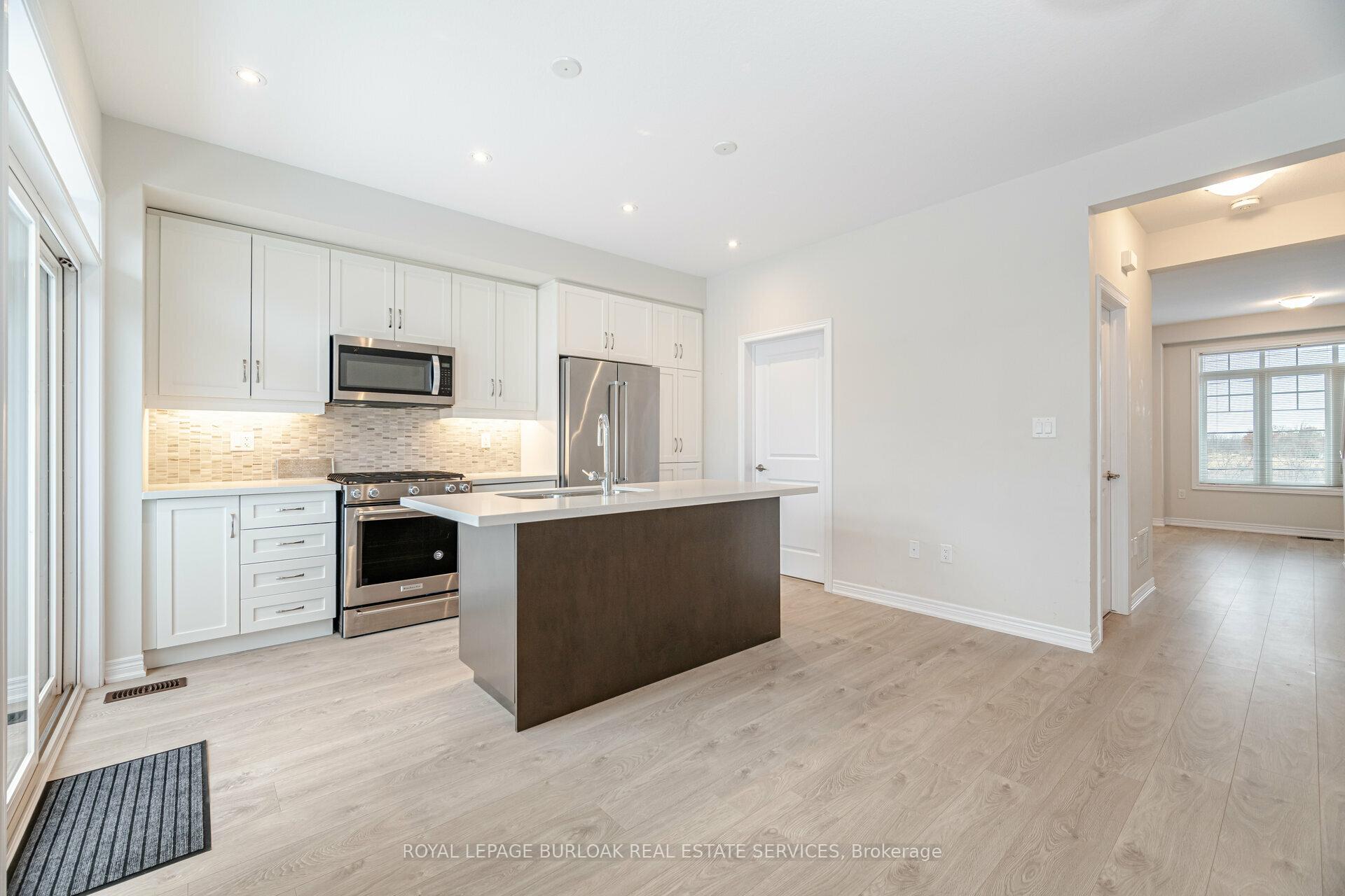 Photo 9 of Unit 9, 288 Glover Road, Hamilton, Fruitland — HOMEH