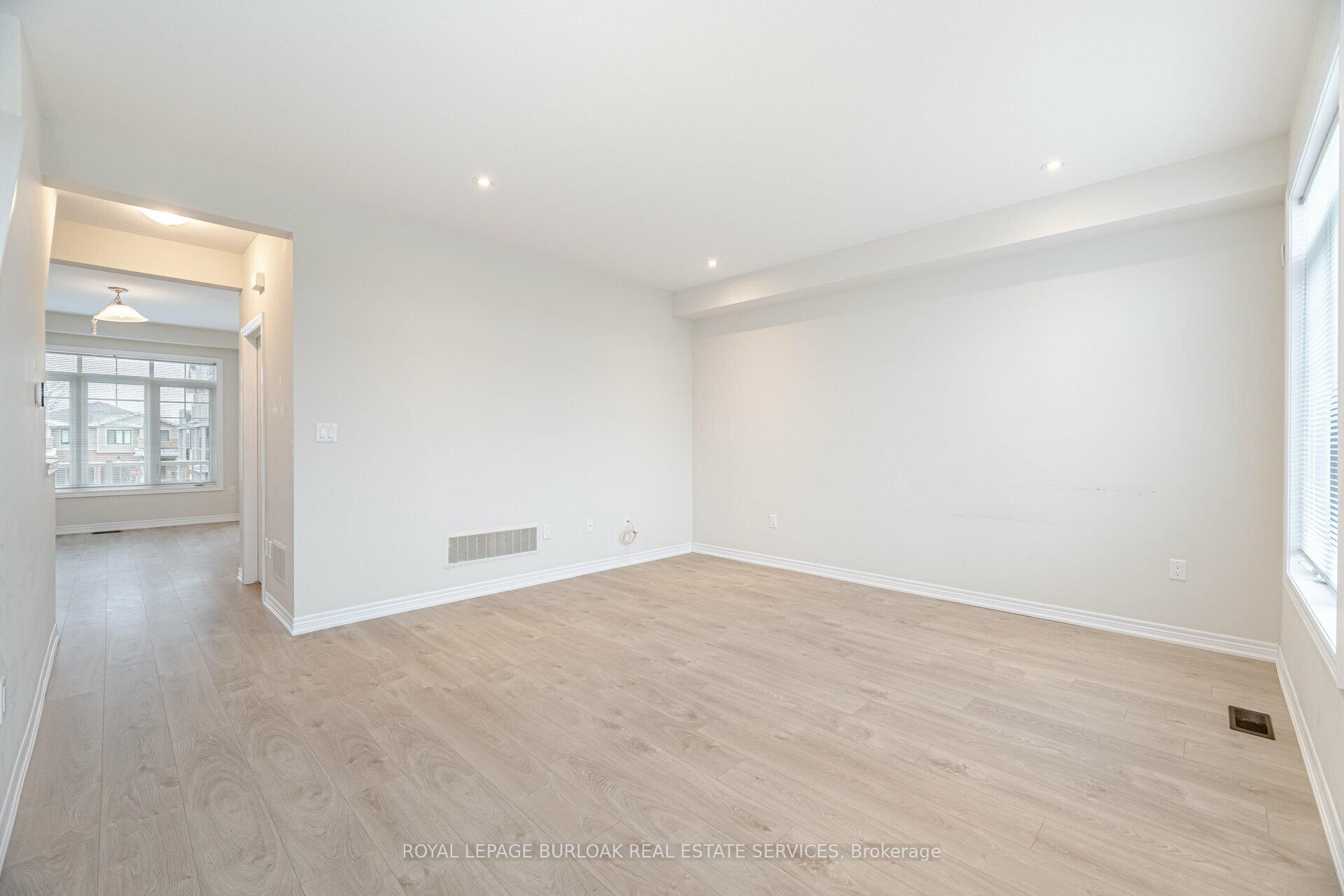 Photo 14 of Unit 9, 288 Glover Road, Hamilton, Fruitland — HOMEH