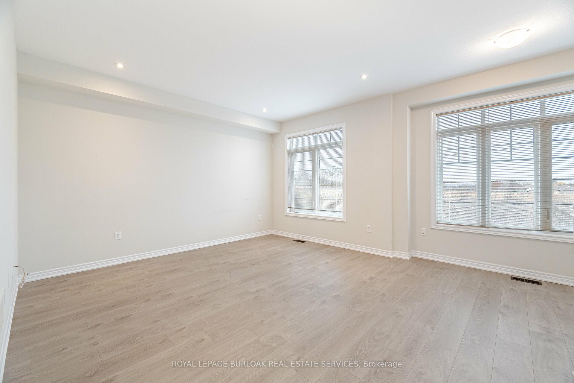 Photo 13 of Unit 9, 288 Glover Road, Hamilton, Fruitland — HOMEH