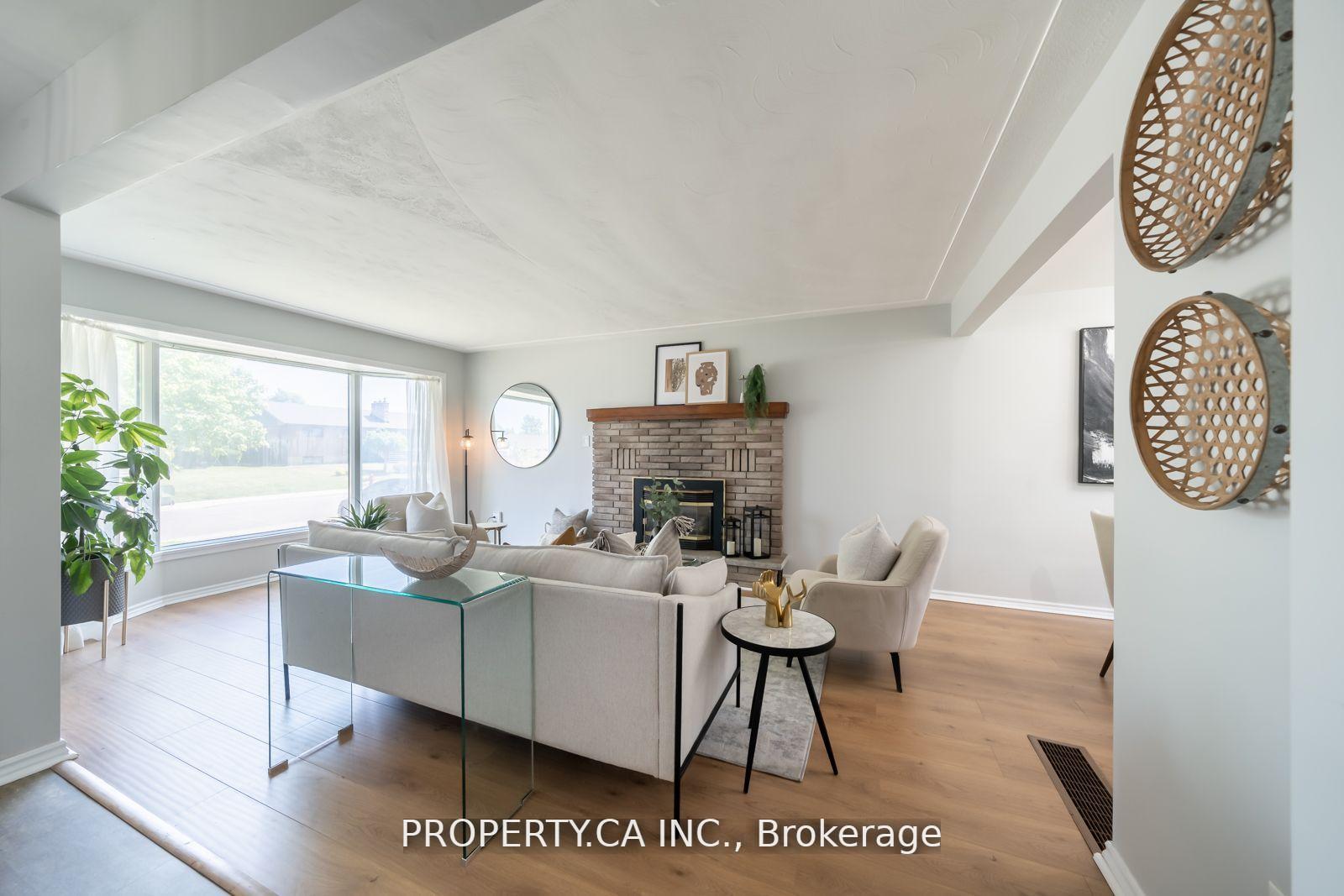 Photo 2 of Unit Upper, 108 Delmar Drive, Hamilton, Buchanan — HOMEH