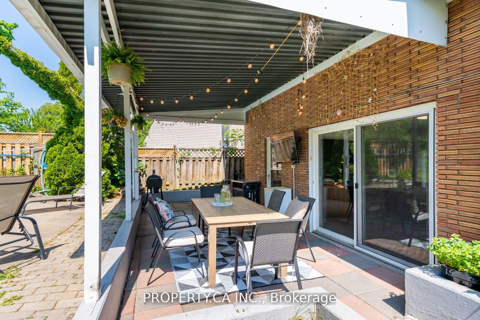Photo 6 of Unit Upper, 108 Delmar Drive, Hamilton, Buchanan — HOMEH