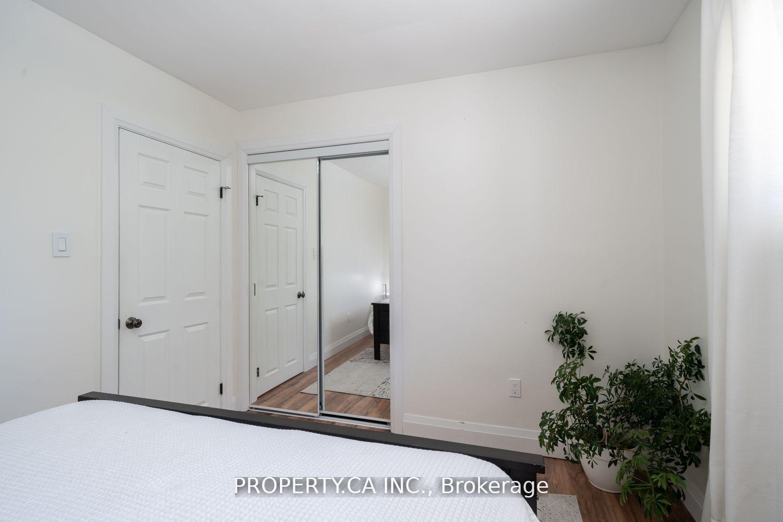 Photo 12 of Unit Upper, 108 Delmar Drive, Hamilton, Buchanan — HOMEH