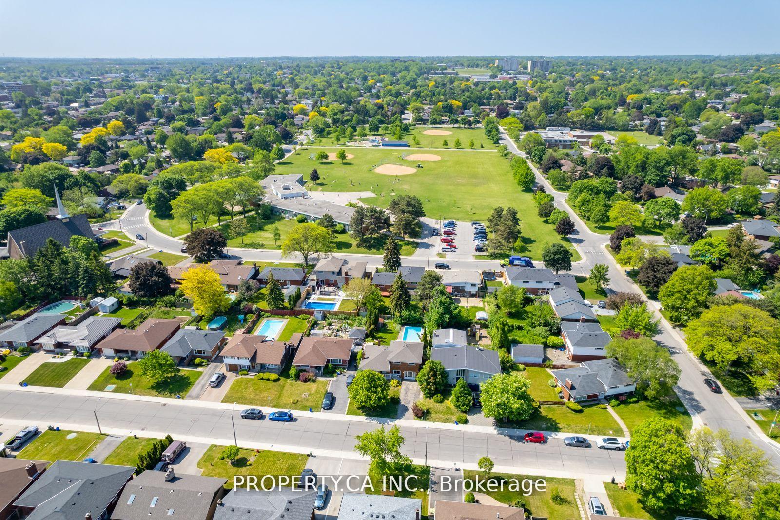 Photo 29 of Unit Upper, 108 Delmar Drive, Hamilton, Buchanan — HOMEH