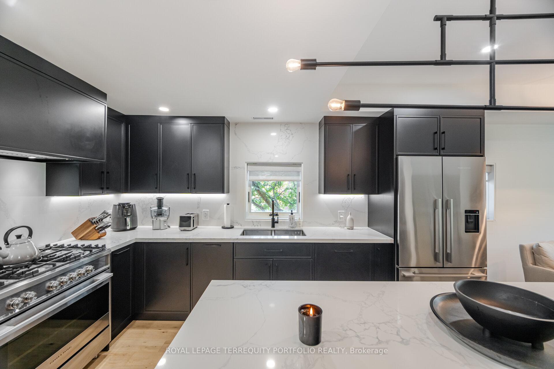 Photo 7 of Unit 201, 34 Claremont Street, Toronto, Trinity-Bellwoods — HOMEH