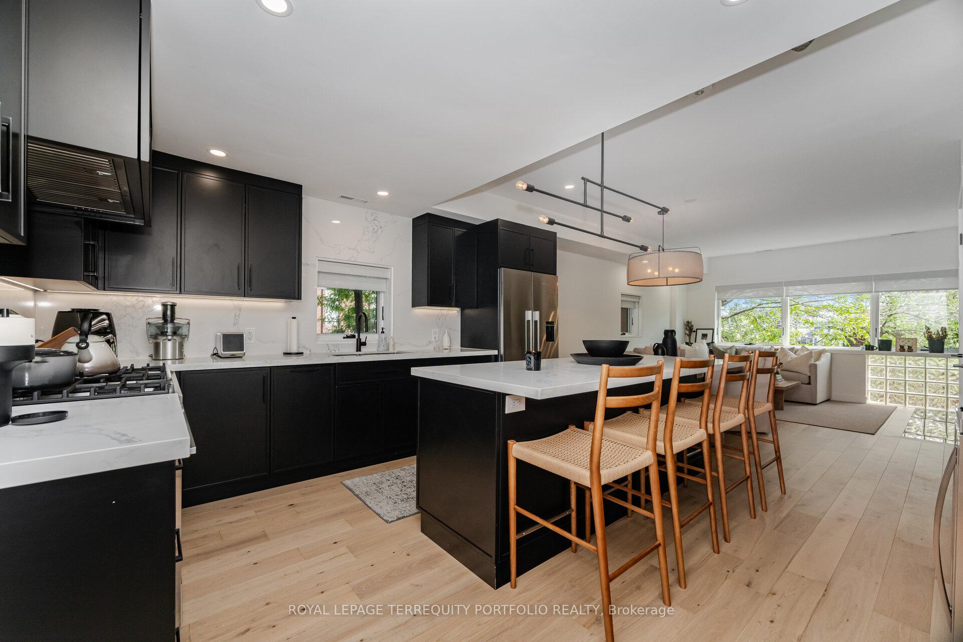 Photo 8 of Unit 201, 34 Claremont Street, Toronto, Trinity-Bellwoods — HOMEH