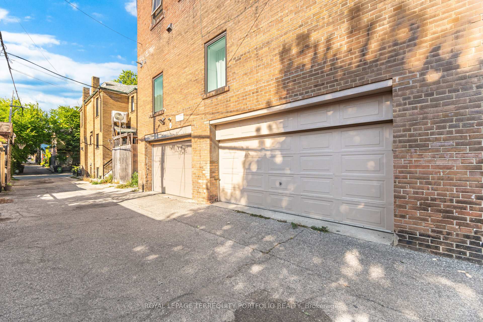 Photo 19 of Unit 201, 34 Claremont Street, Toronto, Trinity-Bellwoods — HOMEH