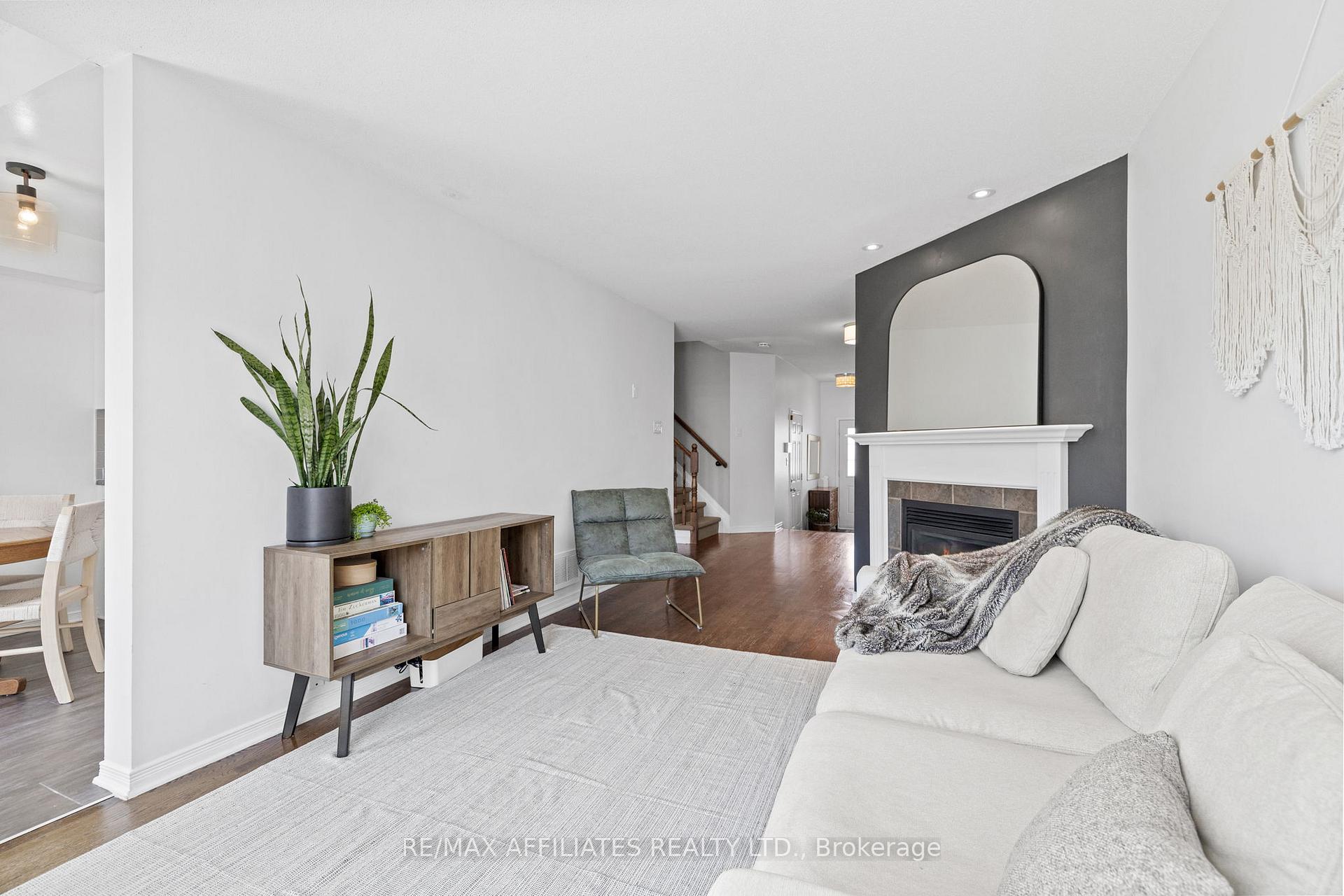 Photo 7 of 352 Copperfield Crescent, Ottawa, Barrhaven - Cedargrove/Fraserdale — HOMEH