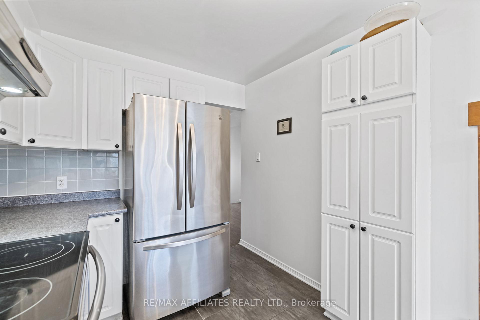 Photo 12 of 352 Copperfield Crescent, Ottawa, Barrhaven - Cedargrove/Fraserdale — HOMEH