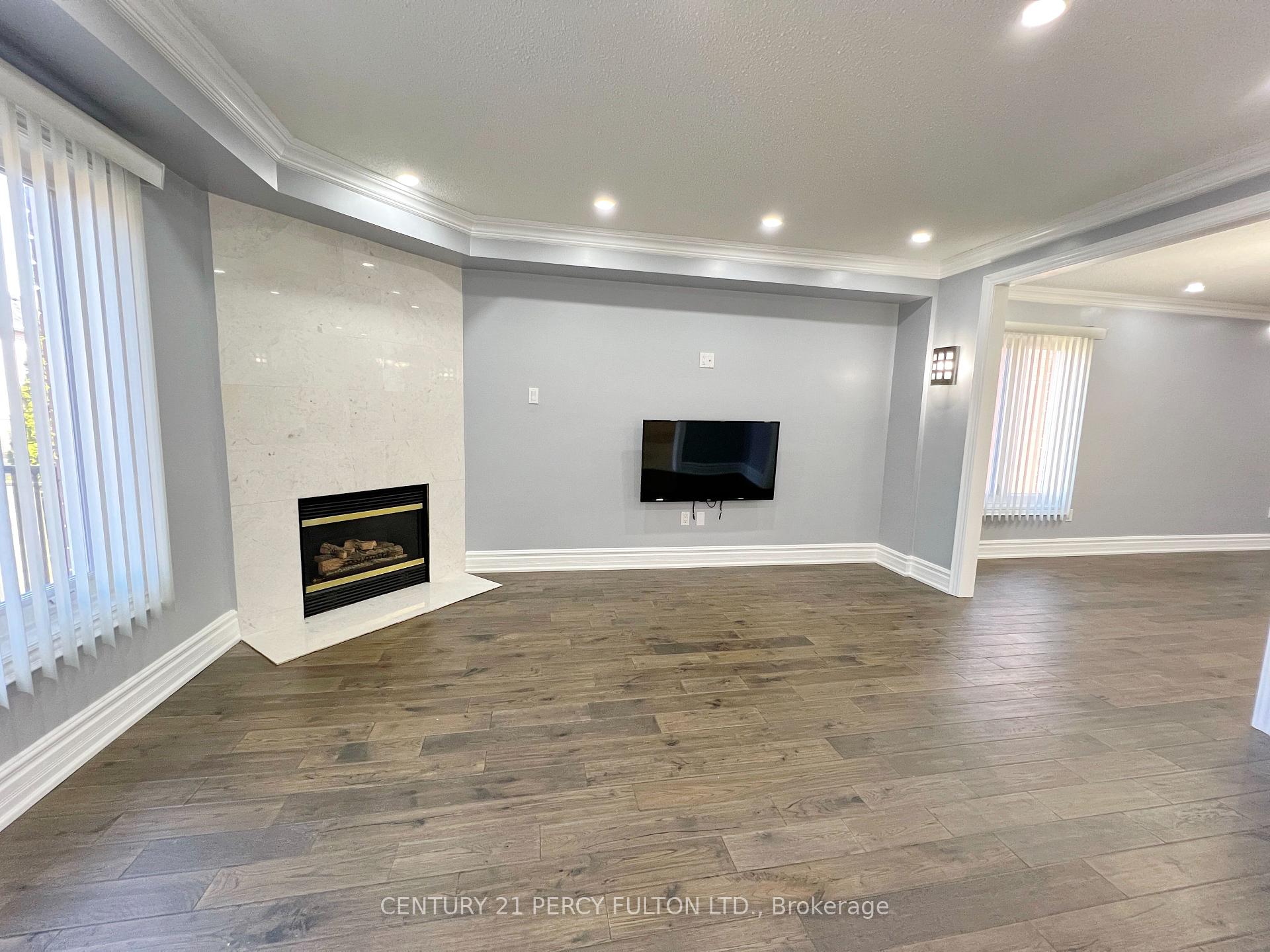 Photo 2 of Unit Upper, 63 Mindy Crescent, Markham, Middlefield — HOMEH