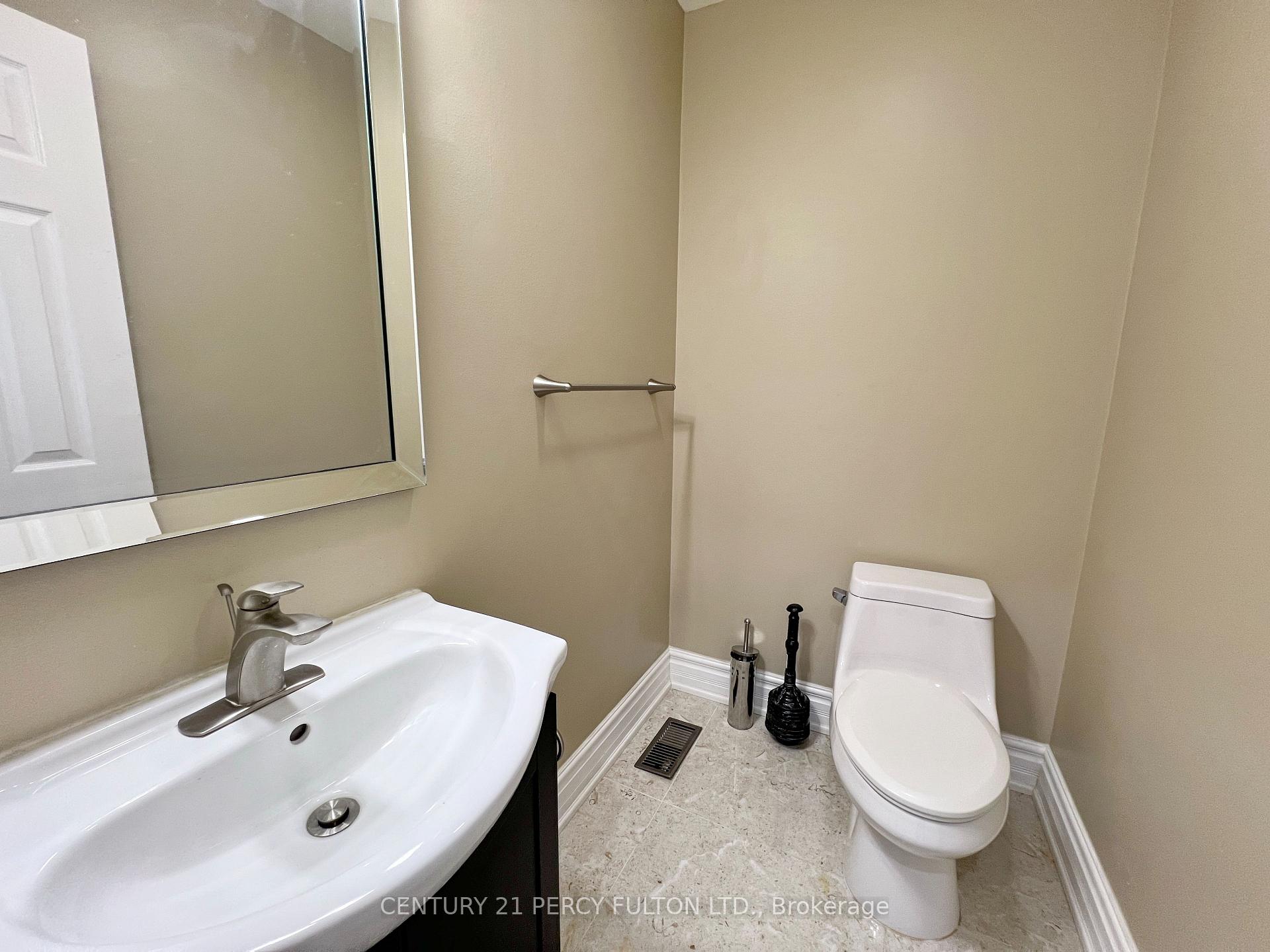 Photo 12 of Unit Upper, 63 Mindy Crescent, Markham, Middlefield — HOMEH