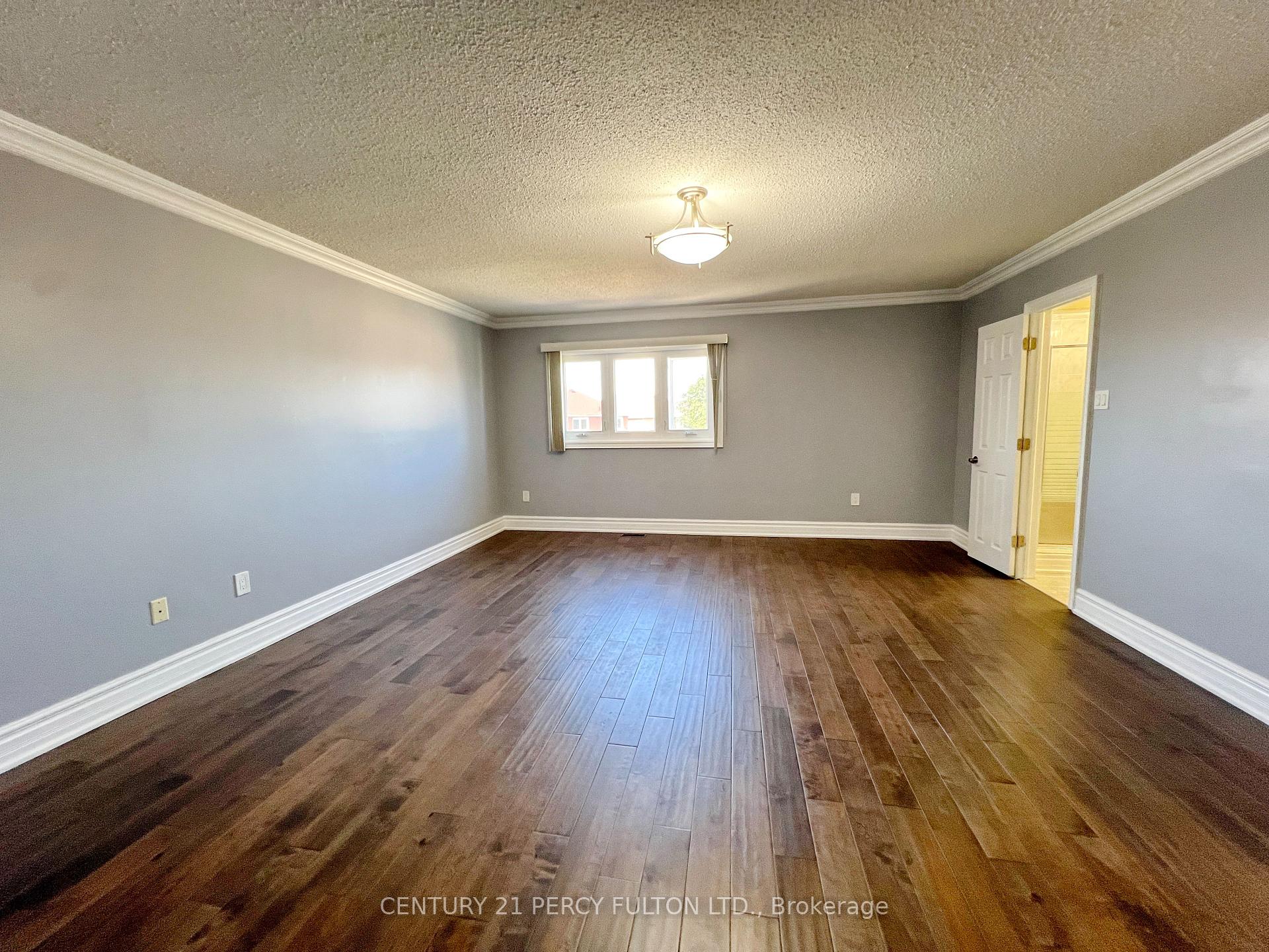 Photo 10 of Unit Upper, 63 Mindy Crescent, Markham, Middlefield — HOMEH
