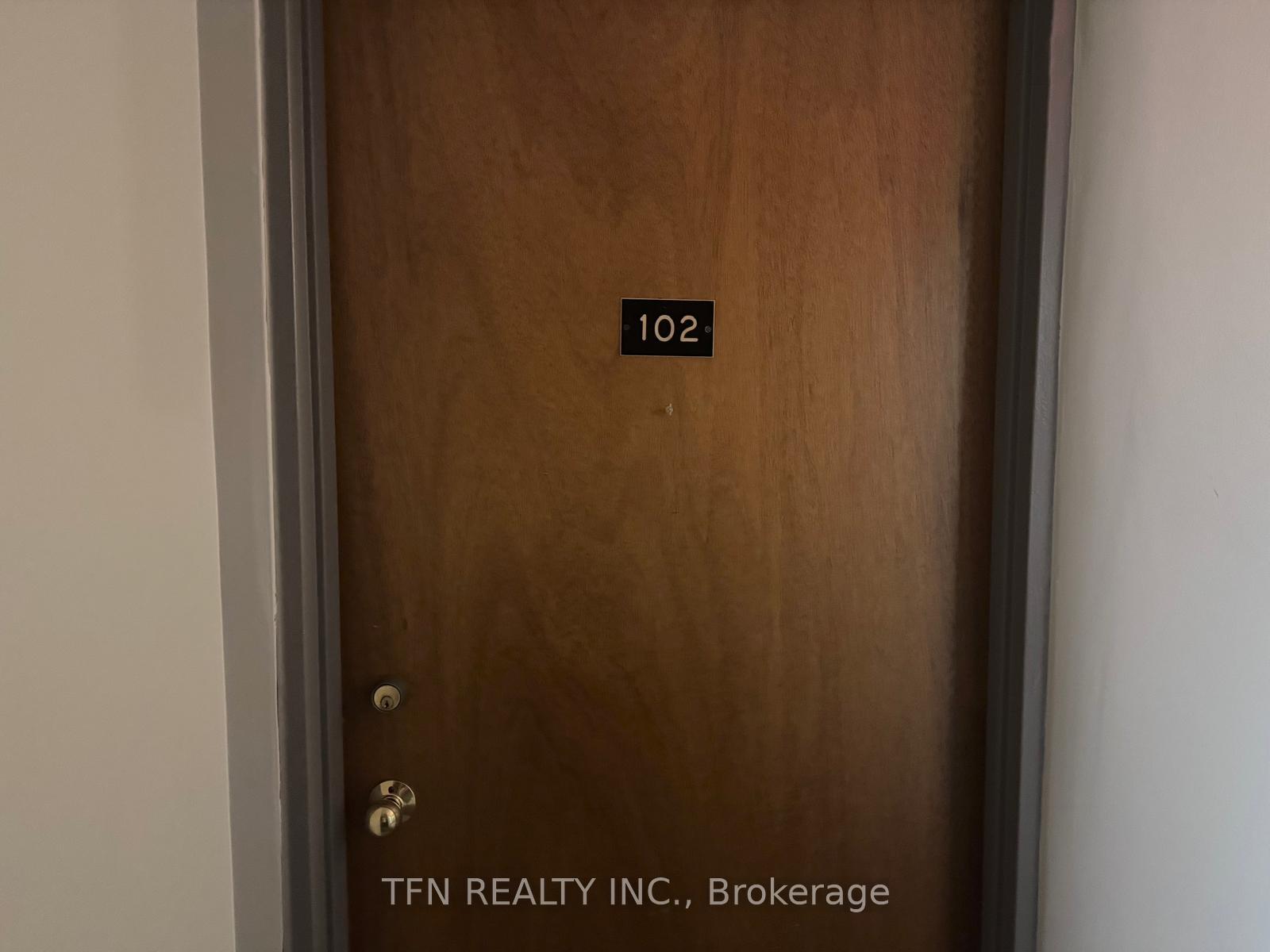 Photo 2 of Unit 102, 1112 Avenue Road, Toronto, Lawrence Park South — HOMEH