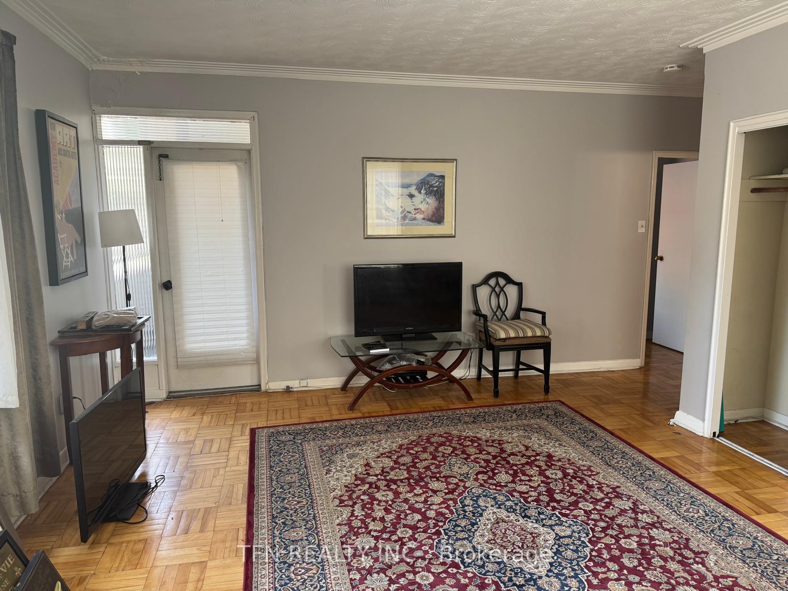 Photo 6 of Unit 102, 1112 Avenue Road, Toronto, Lawrence Park South — HOMEH