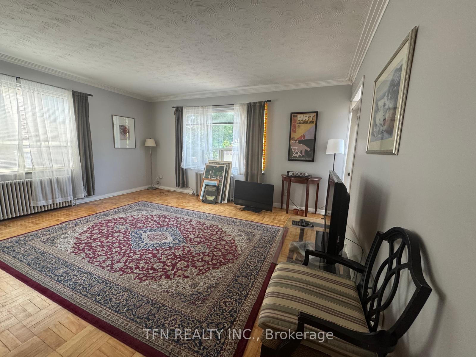 Photo 5 of Unit 102, 1112 Avenue Road, Toronto, Lawrence Park South — HOMEH