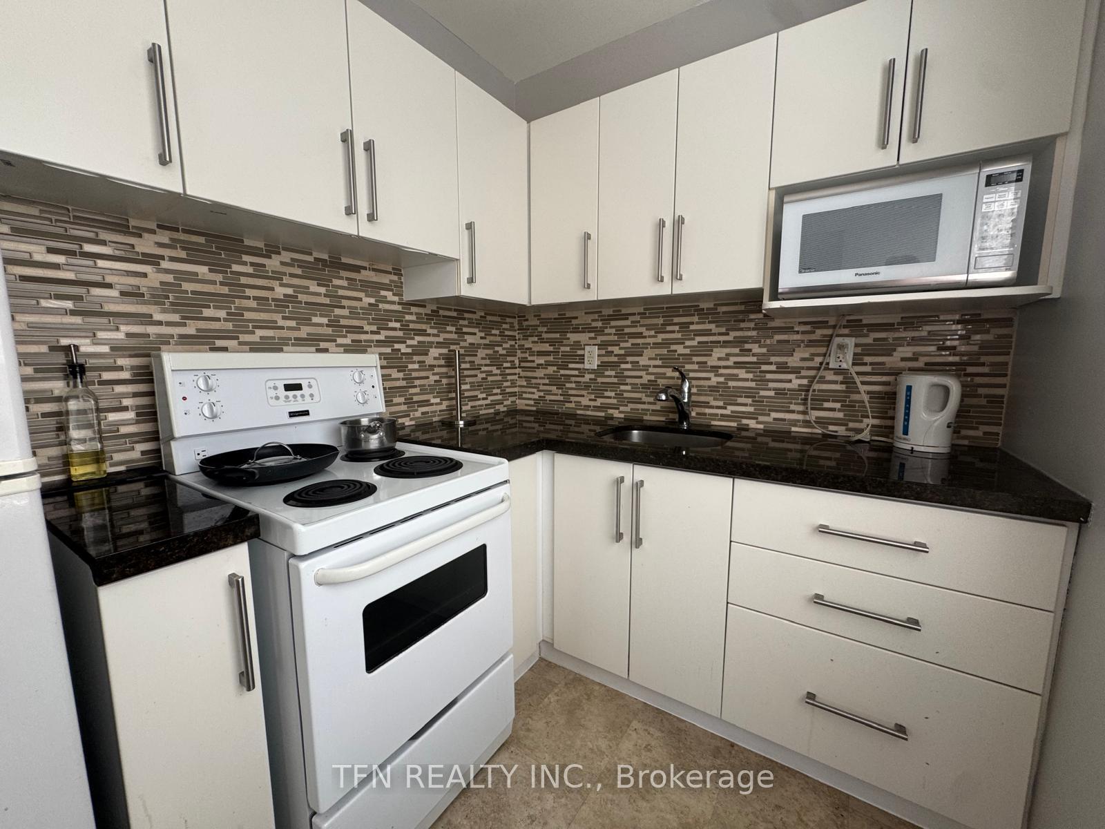 Photo 10 of Unit 102, 1112 Avenue Road, Toronto, Lawrence Park South — HOMEH