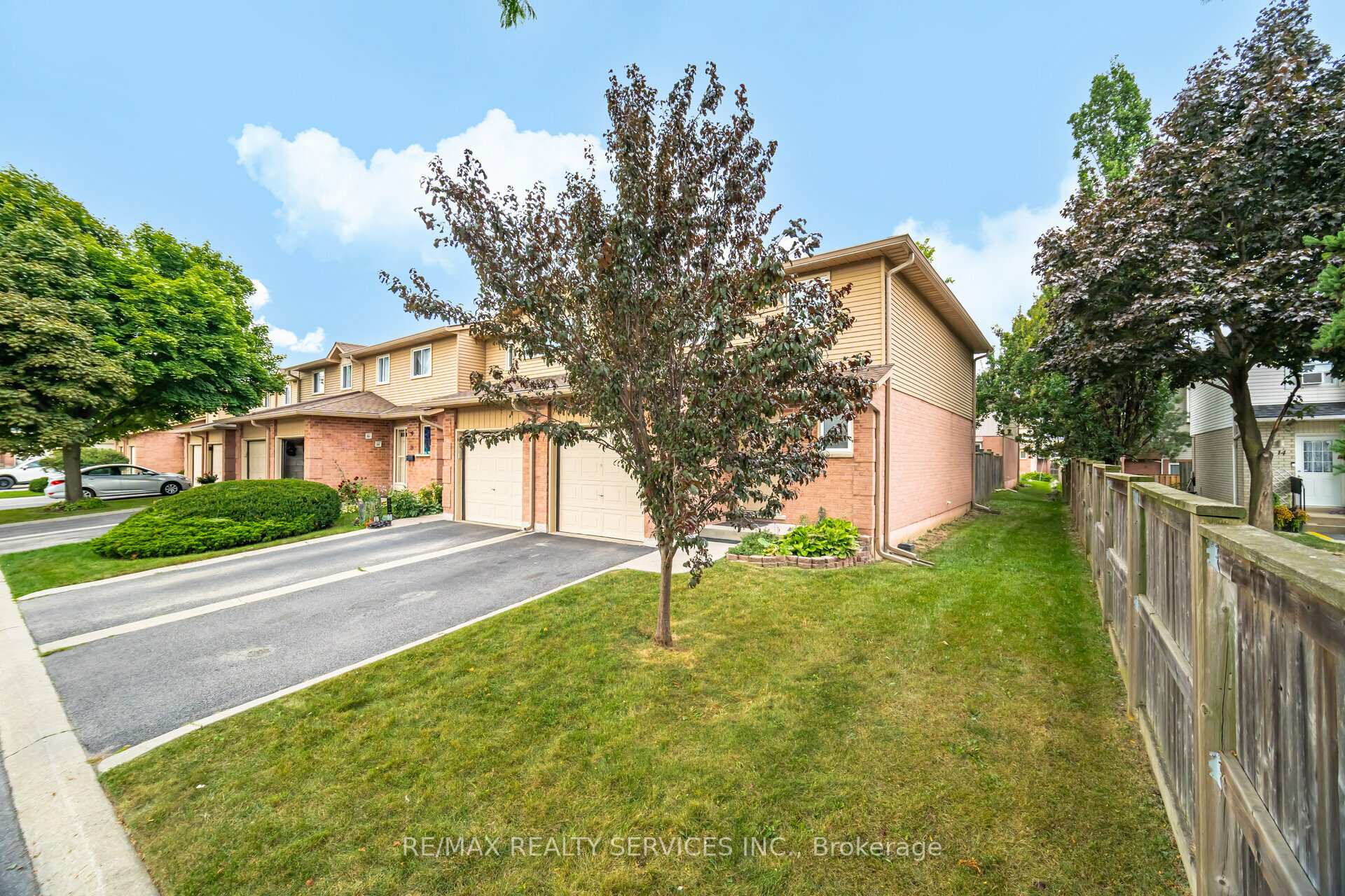 Photo 5 of Unit 28, 1675 Upper Gage Avenue, Hamilton, Broughton — HOMEH