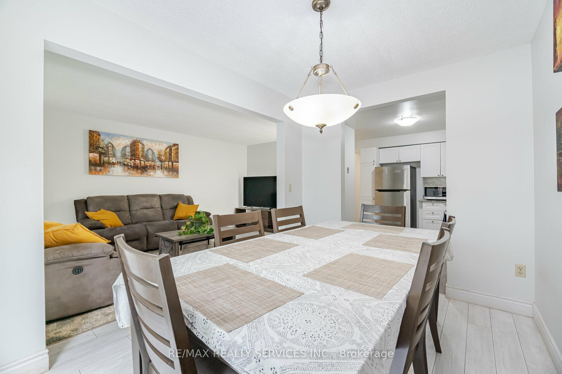 Photo 18 of Unit 28, 1675 Upper Gage Avenue, Hamilton, Broughton — HOMEH