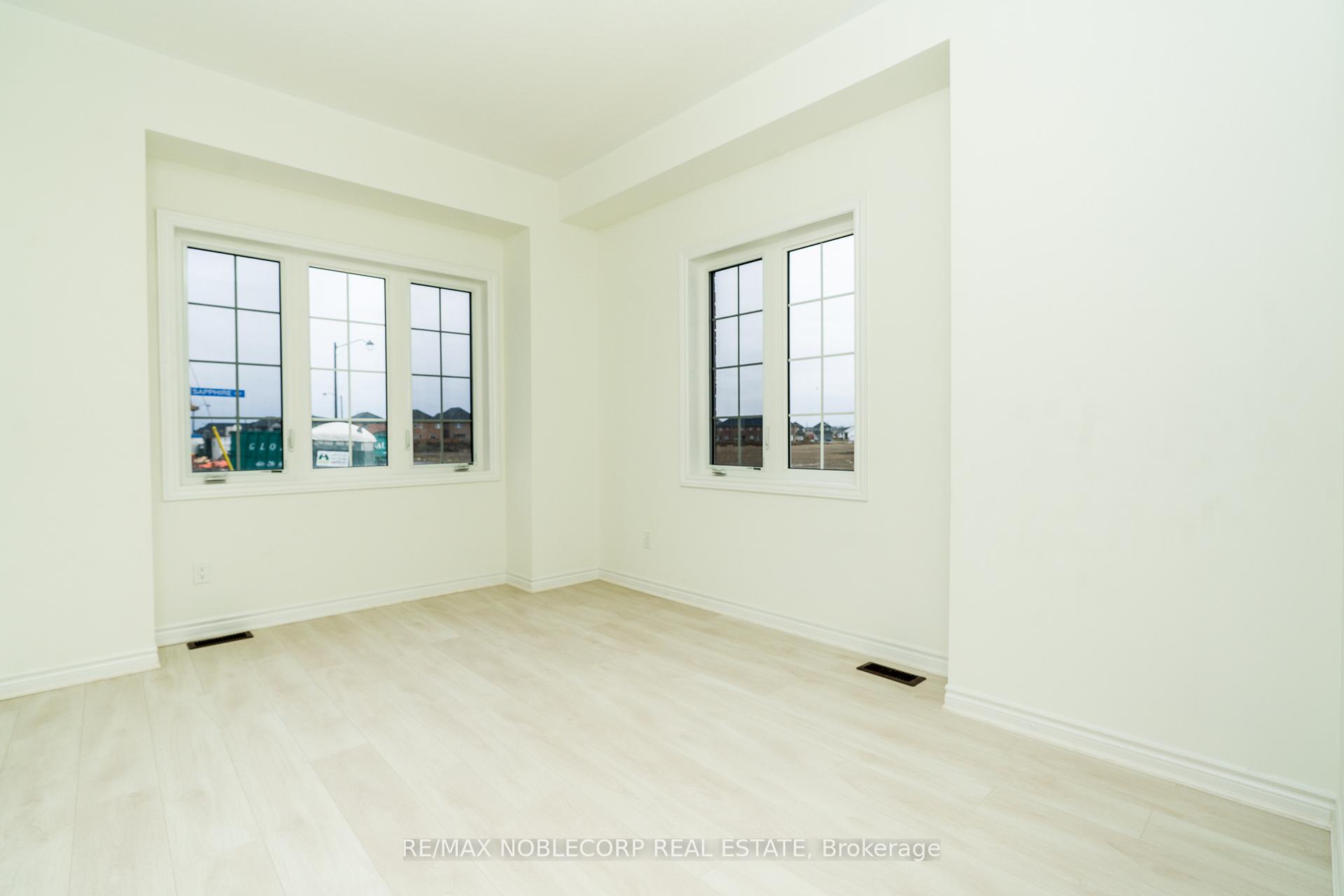 Photo 13 of 139 Sapphire Way, Thorold, Rolling Meadows — HOMEH