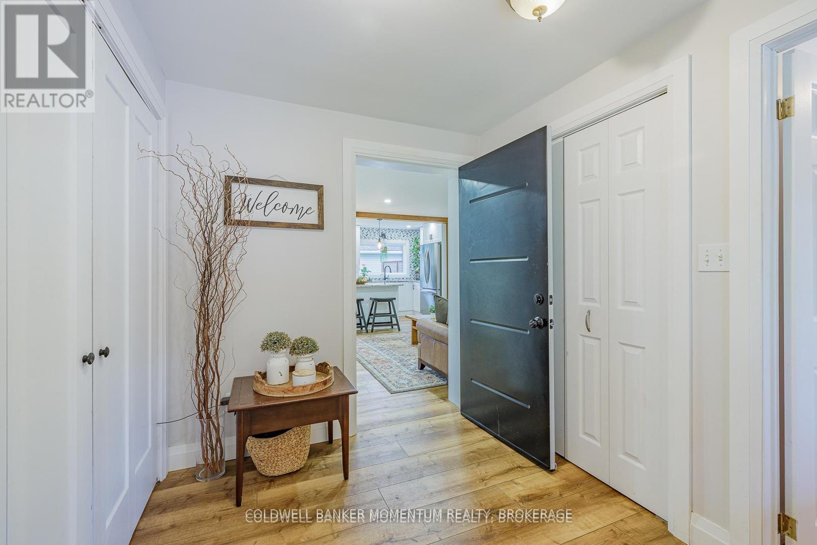 Photo 5 of 10 Betts Avenue, Grimsby, Grimsby Beach — HOMEH