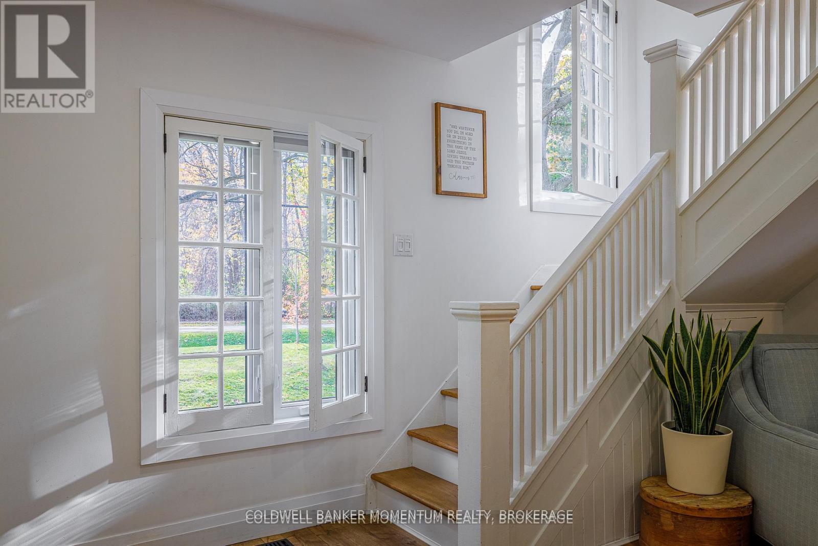 Photo 15 of 10 Betts Avenue, Grimsby, Grimsby Beach — HOMEH