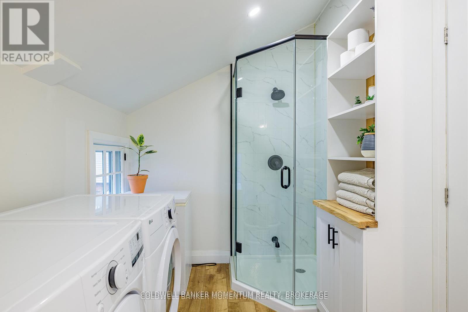 Photo 18 of 10 Betts Avenue, Grimsby, Grimsby Beach — HOMEH
