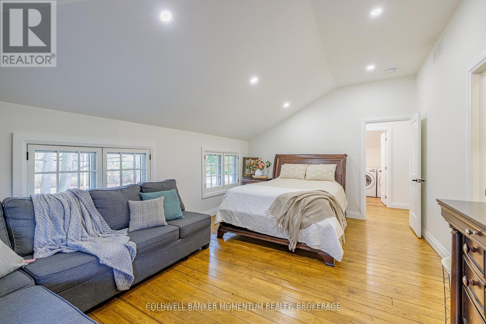 Photo 20 of 10 Betts Avenue, Grimsby, Grimsby Beach — HOMEH