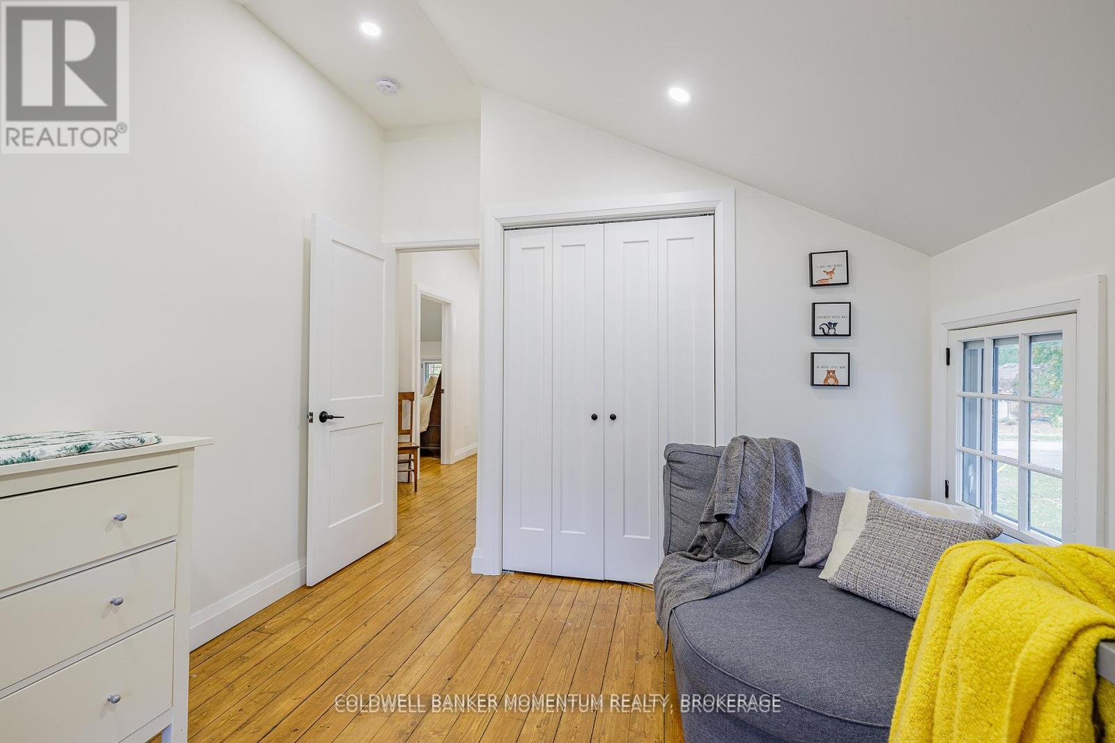 Photo 23 of 10 Betts Avenue, Grimsby, Grimsby Beach — HOMEH