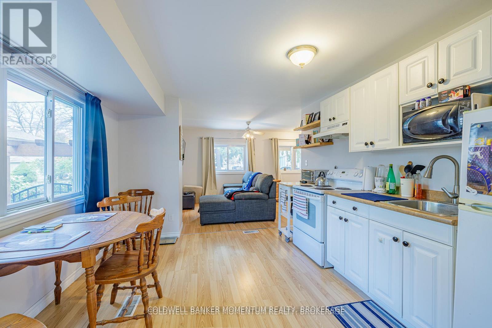 Photo 28 of 10 Betts Avenue, Grimsby, Grimsby Beach — HOMEH