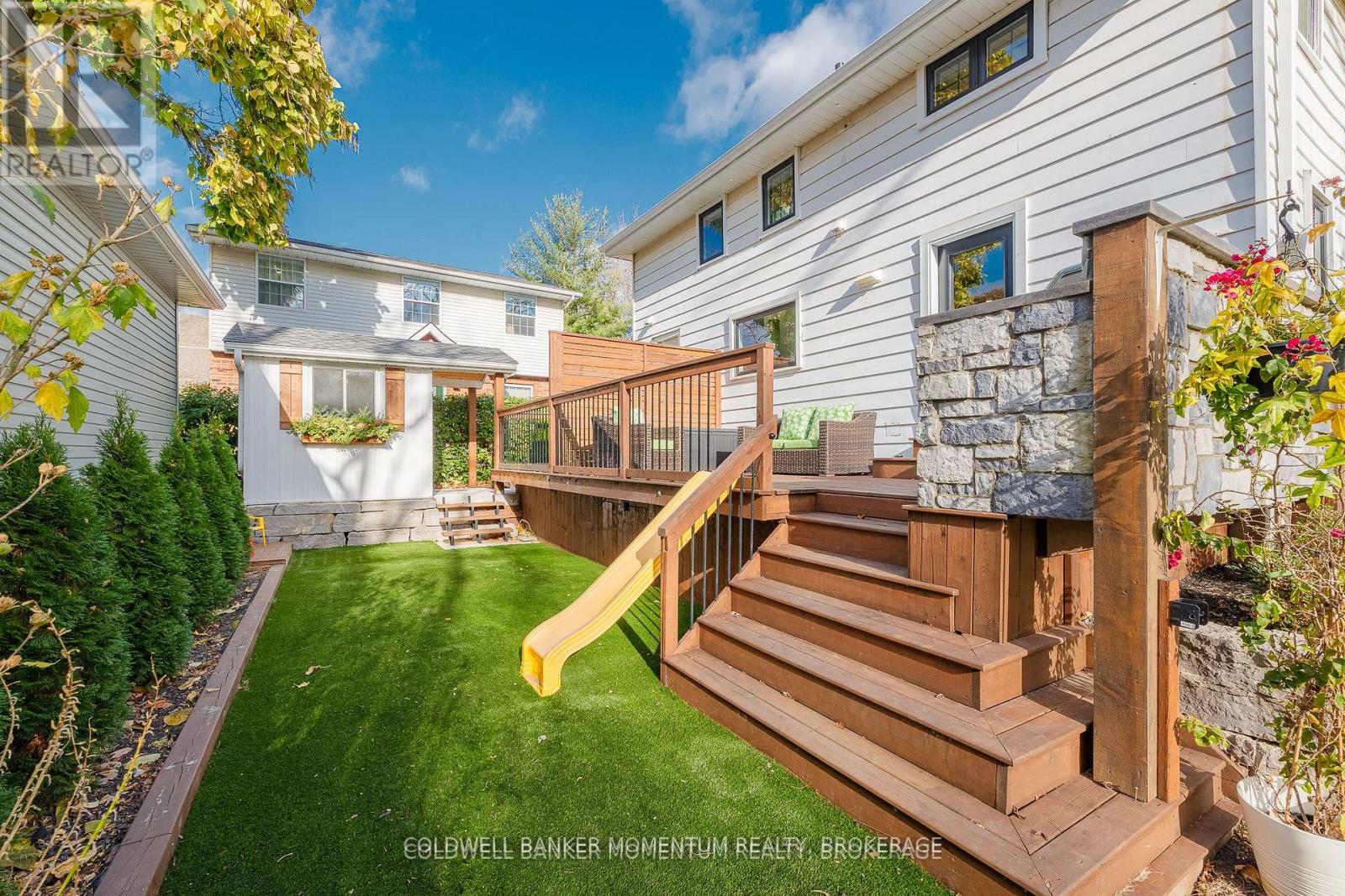 Photo 33 of 10 Betts Avenue, Grimsby, Grimsby Beach — HOMEH