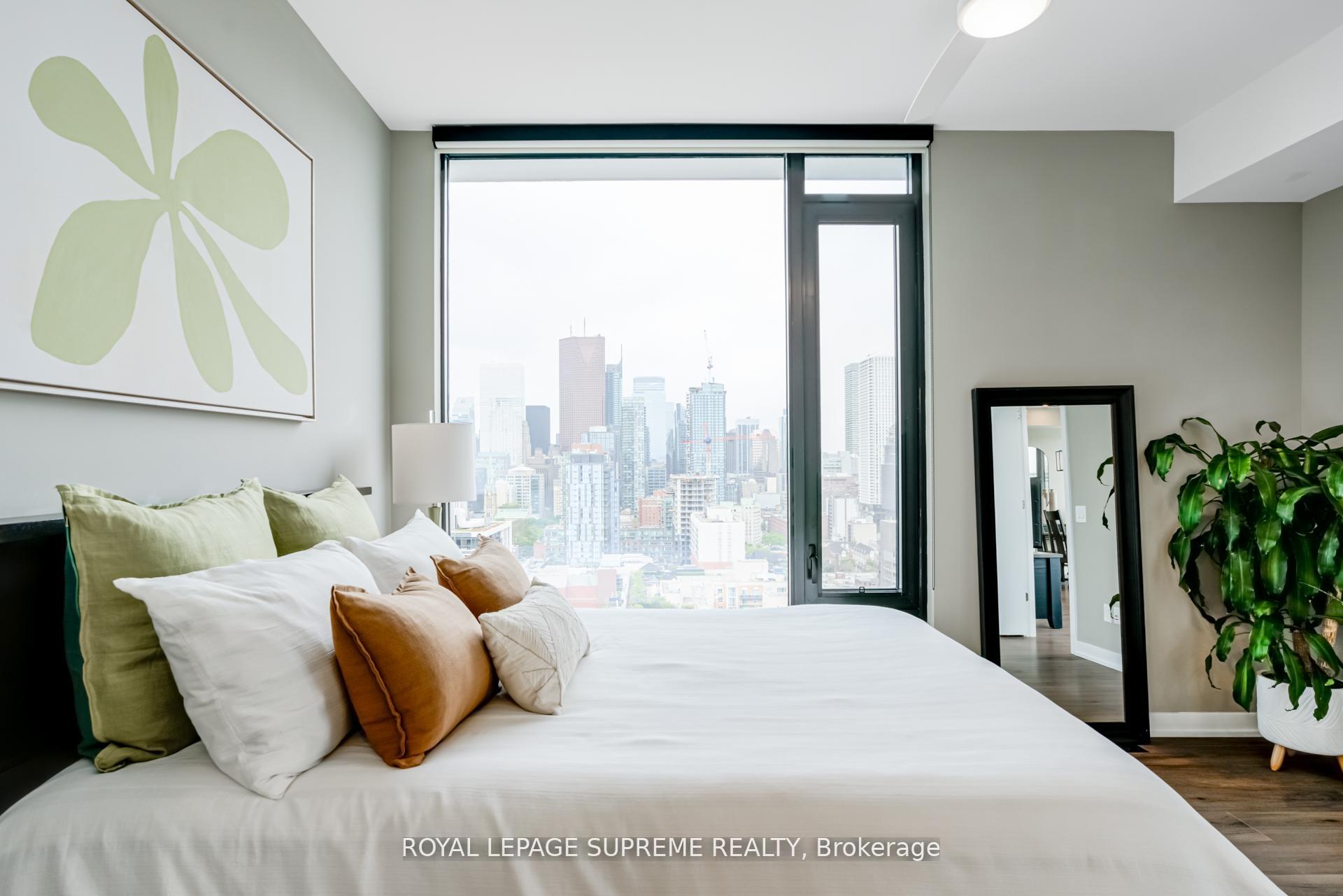 Photo 3 of Unit 2406, 55 Ontario Street, Toronto, Moss Park — HOMEH