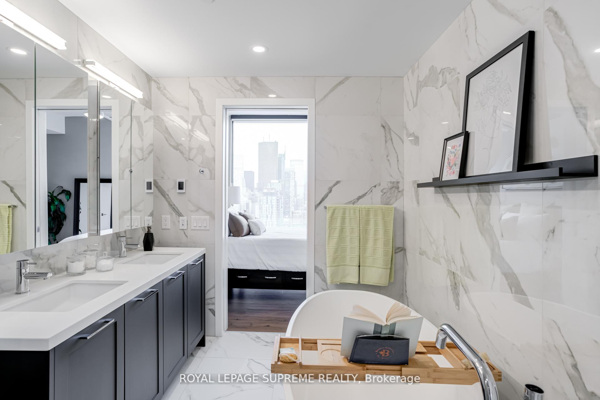 Photo 11 of Unit 2406, 55 Ontario Street, Toronto, Moss Park — HOMEH
