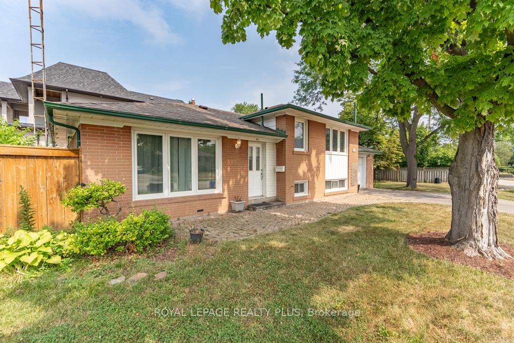 Photo 3 of 431 Sherin Drive, Oakville, West — HOMEH