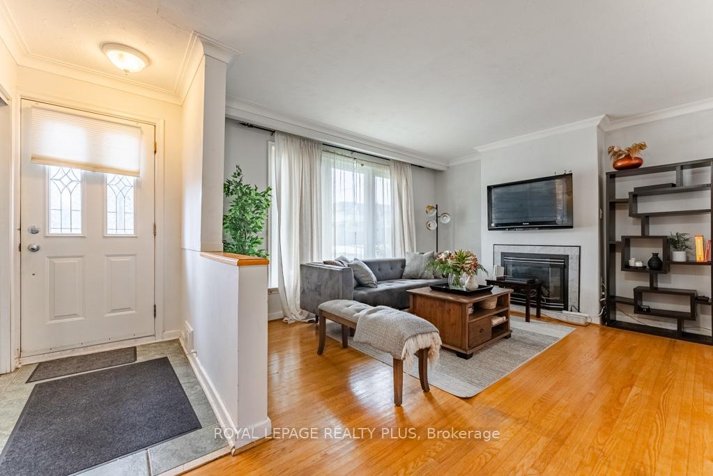 Photo 23 of 431 Sherin Drive, Oakville, West — HOMEH