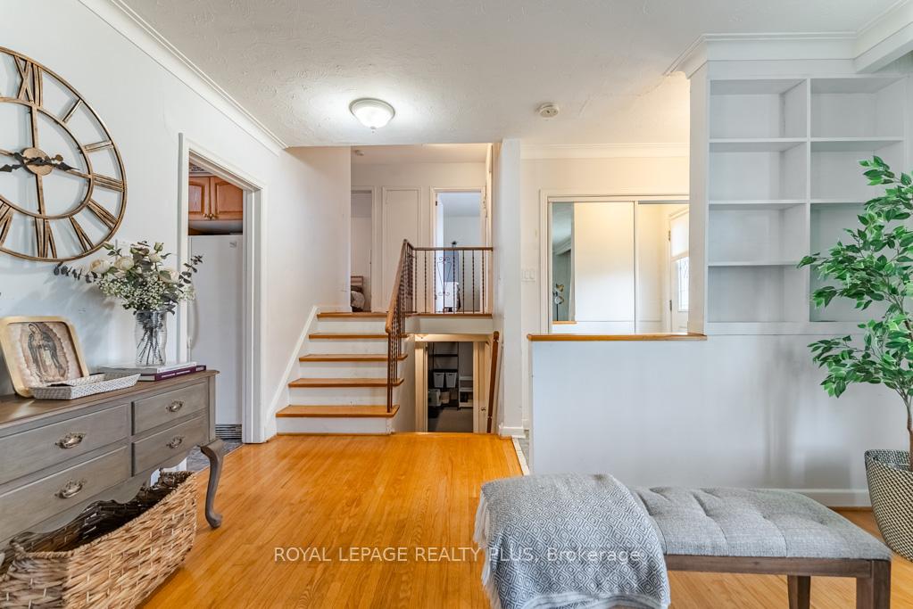 Photo 9 of 431 Sherin Drive, Oakville, West — HOMEH