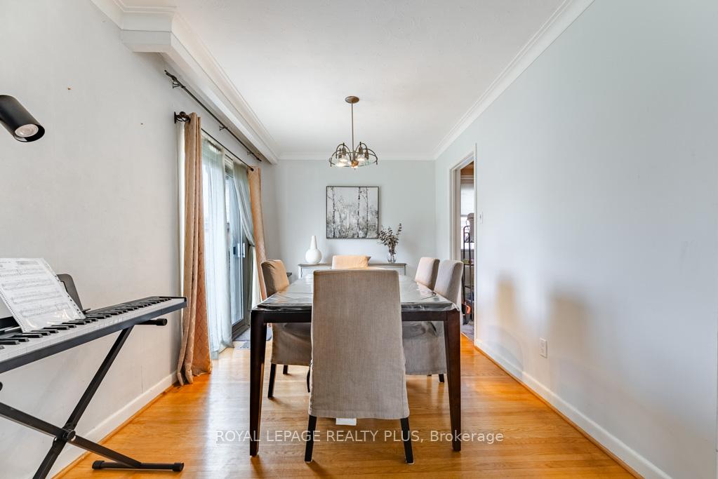 Photo 10 of 431 Sherin Drive, Oakville, West — HOMEH
