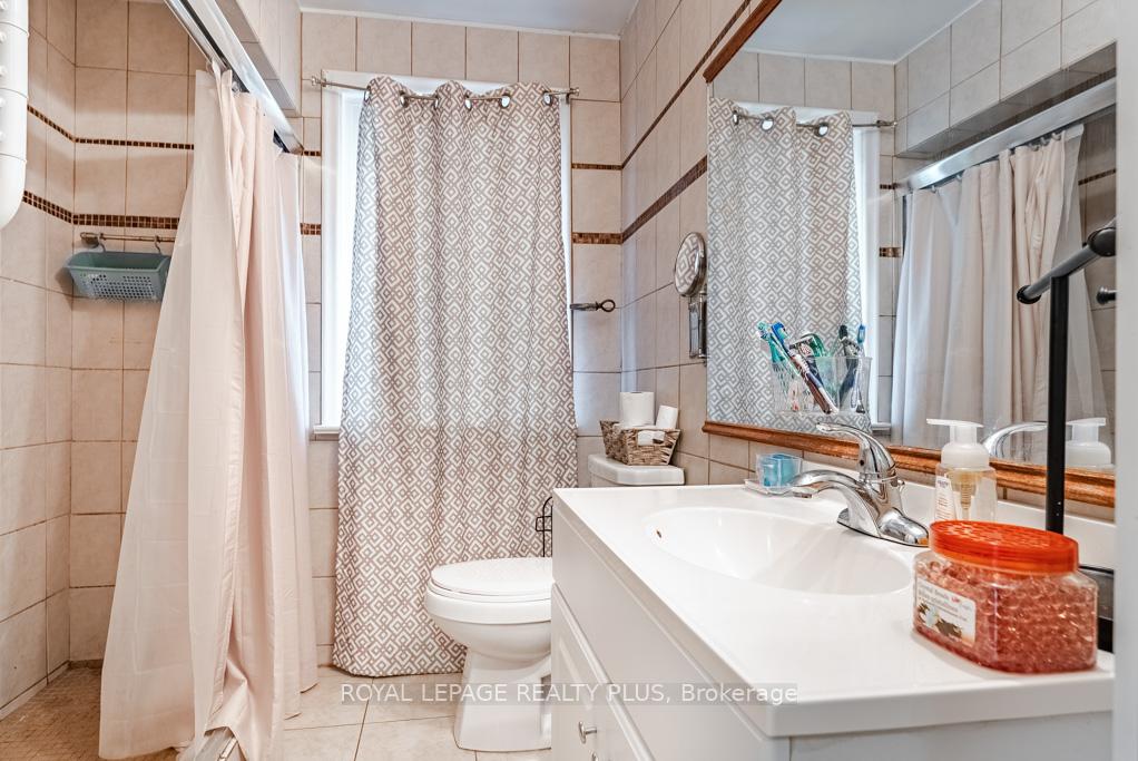 Photo 26 of 431 Sherin Drive, Oakville, West — HOMEH