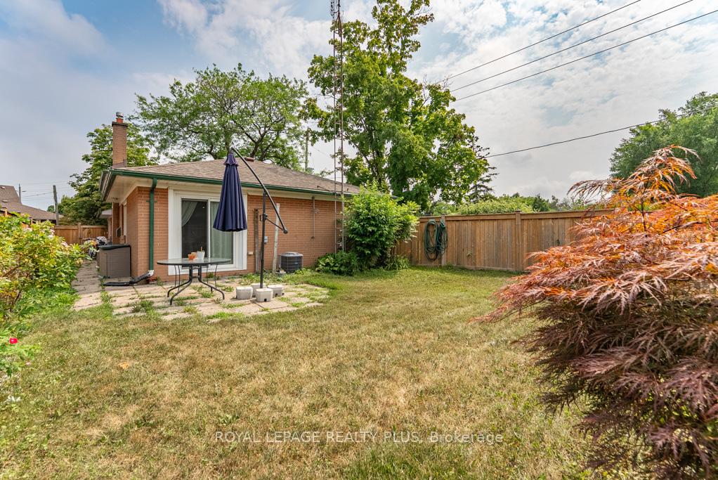 Photo 29 of 431 Sherin Drive, Oakville, West — HOMEH