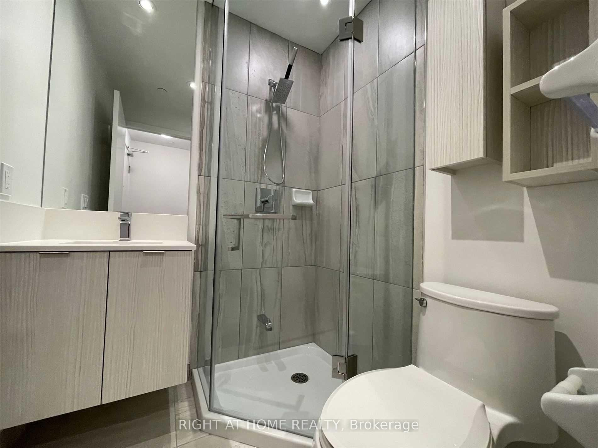 Photo 12 of Unit 2914, 195 Redpath Avenue, Toronto, Mount Pleasant West — HOMEH