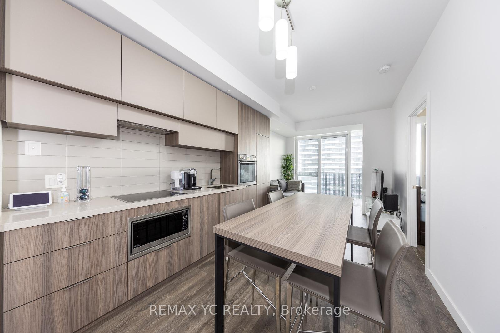 Photo 6 of Unit 4801, 8 Eglinton Avenue E, Toronto, Mount Pleasant West — HOMEH
