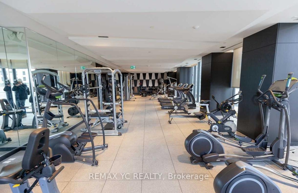 Photo 3 of Unit 4801, 8 Eglinton Avenue E, Toronto, Mount Pleasant West — HOMEH