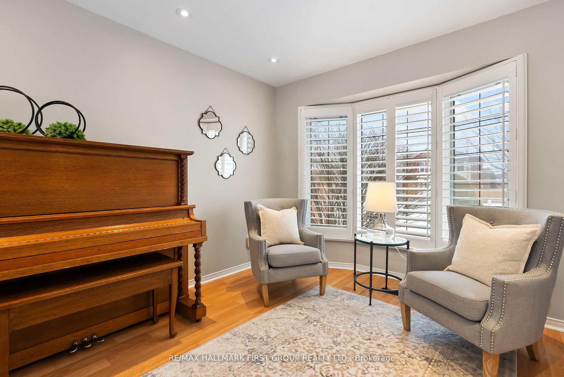 Photo 2 of 30 Willowbrook Drive, Whitby, Pringle Creek — HOMEH