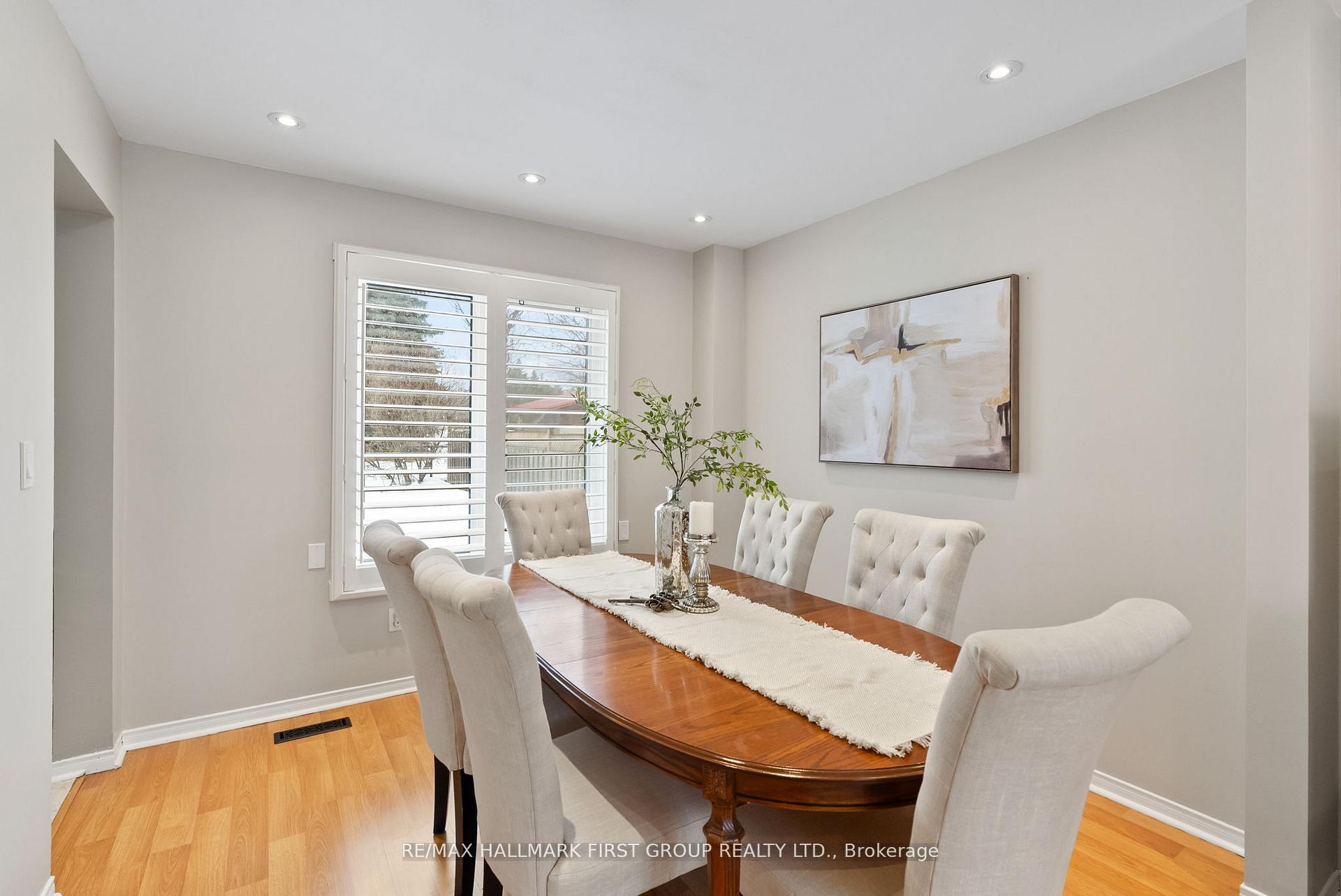 Photo 8 of 30 Willowbrook Drive, Whitby, Pringle Creek — HOMEH