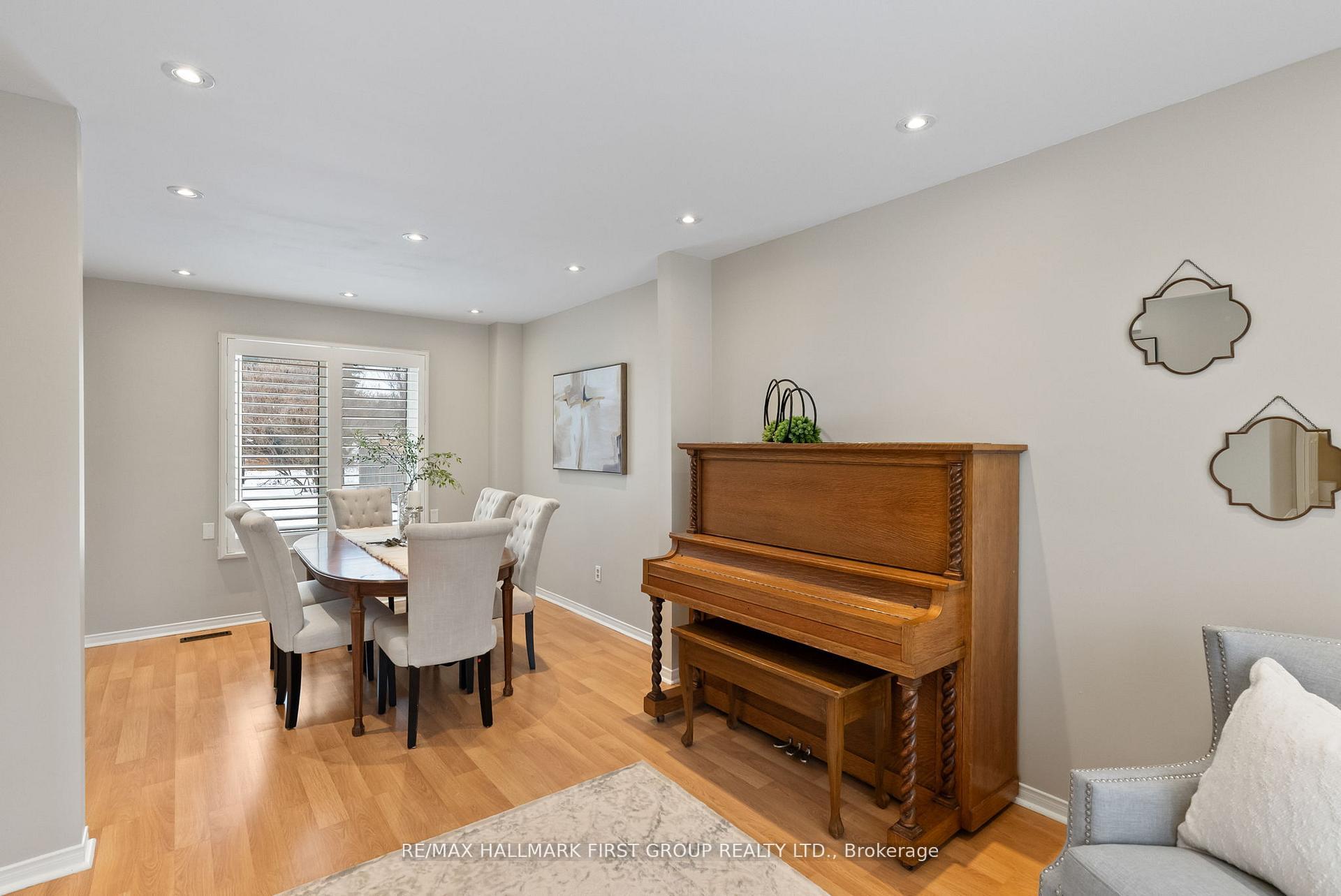Photo 5 of 30 Willowbrook Drive, Whitby, Pringle Creek — HOMEH